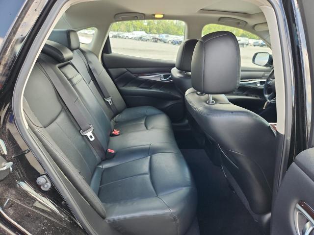 2018 INFINITI Q70 3.7 LU JN1BY1AR2JM220189