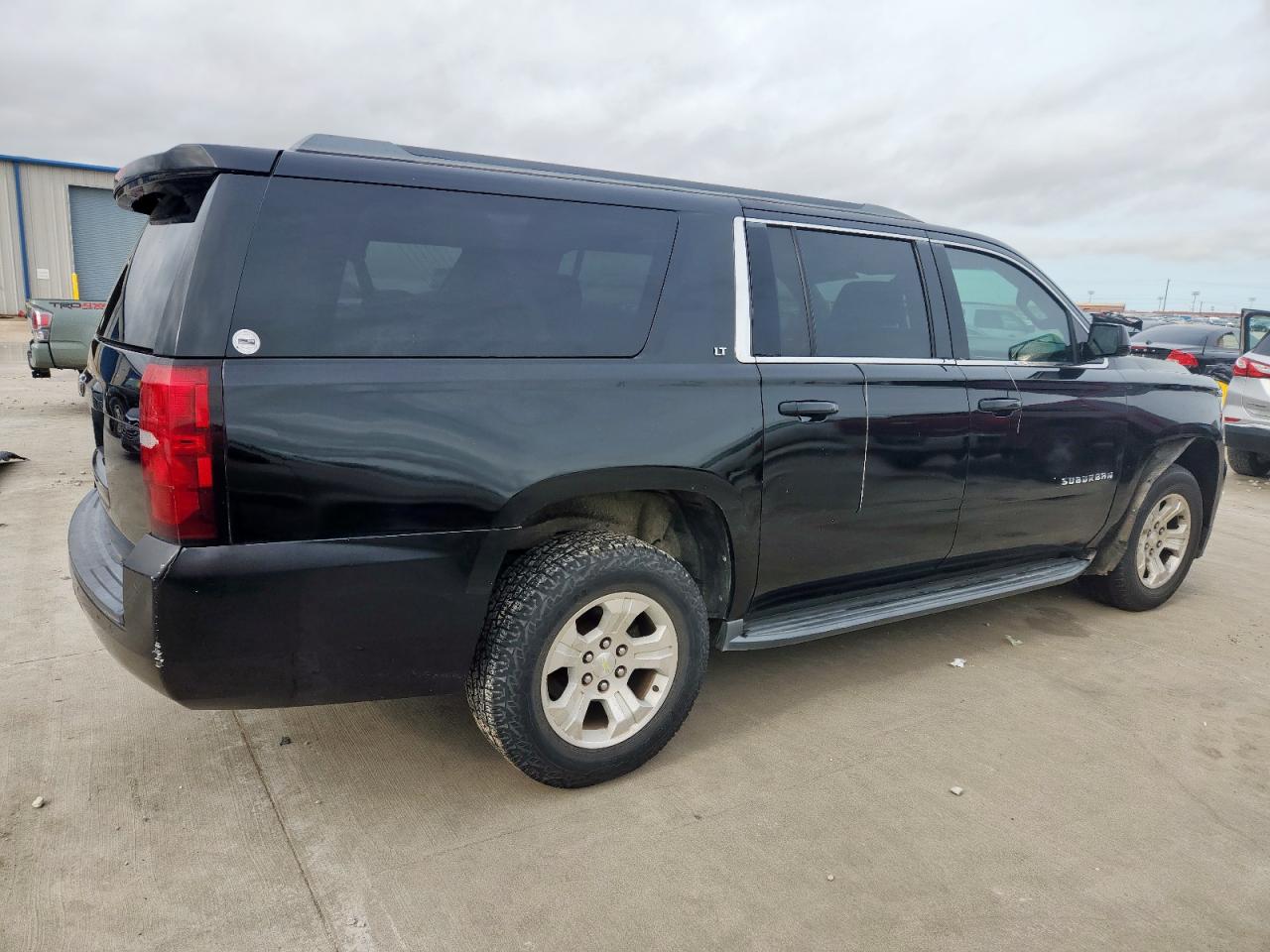CHEVROLET SUBURBAN 2015