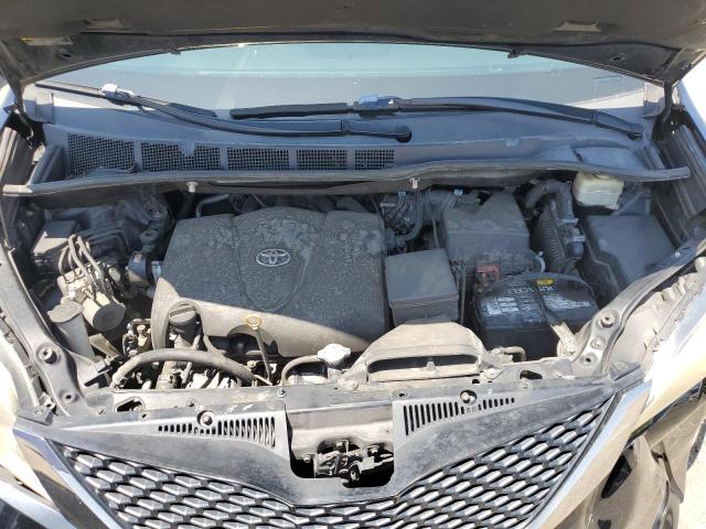 2017 TOYOTA SIENNA SE 5TDXZ3DC7HS787029