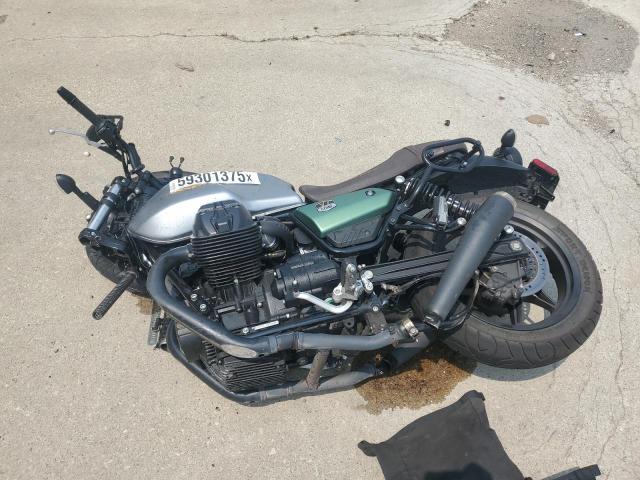 MOTO GUZZI V7 STONE