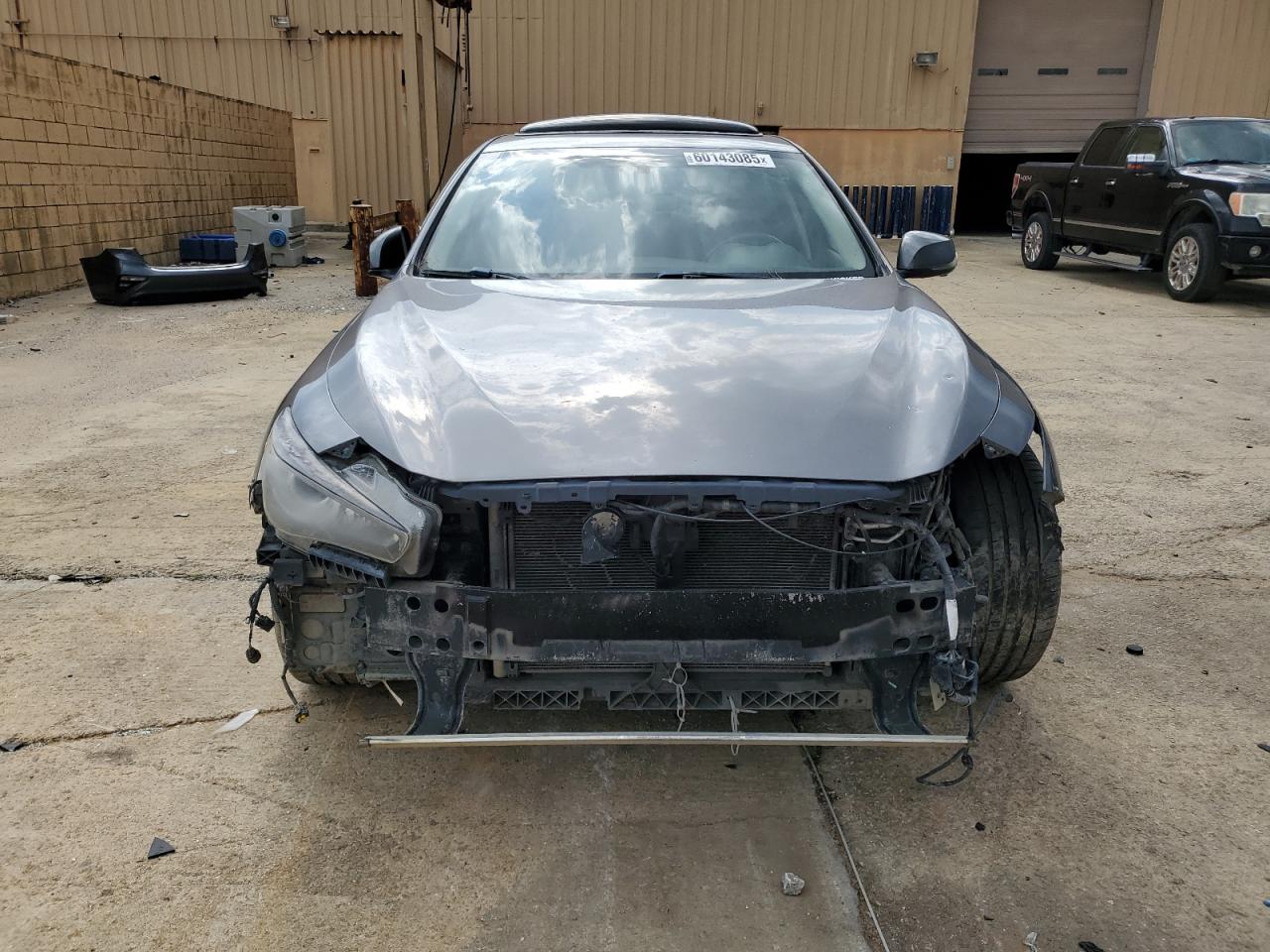 INFINITI Q50 2015