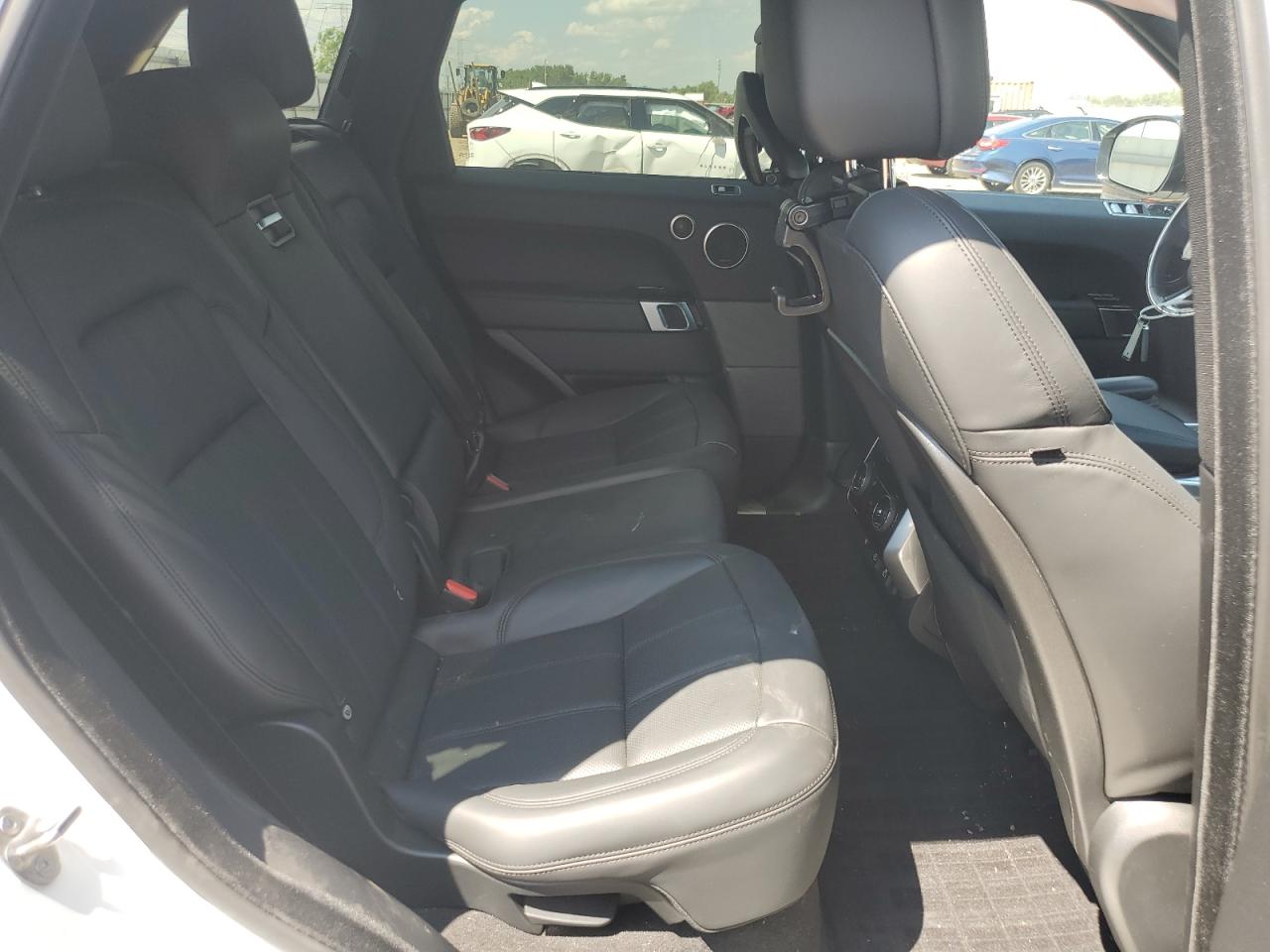 LAND ROVER RANGE ROVER HSE SILVER EDITION