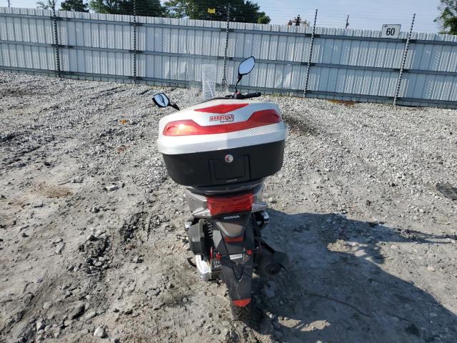 2016 HONDA PCX 150 RLHKF180XGY100684