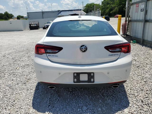 2018 BUICK REGAL ESSE W04GP6SXXJ1093574