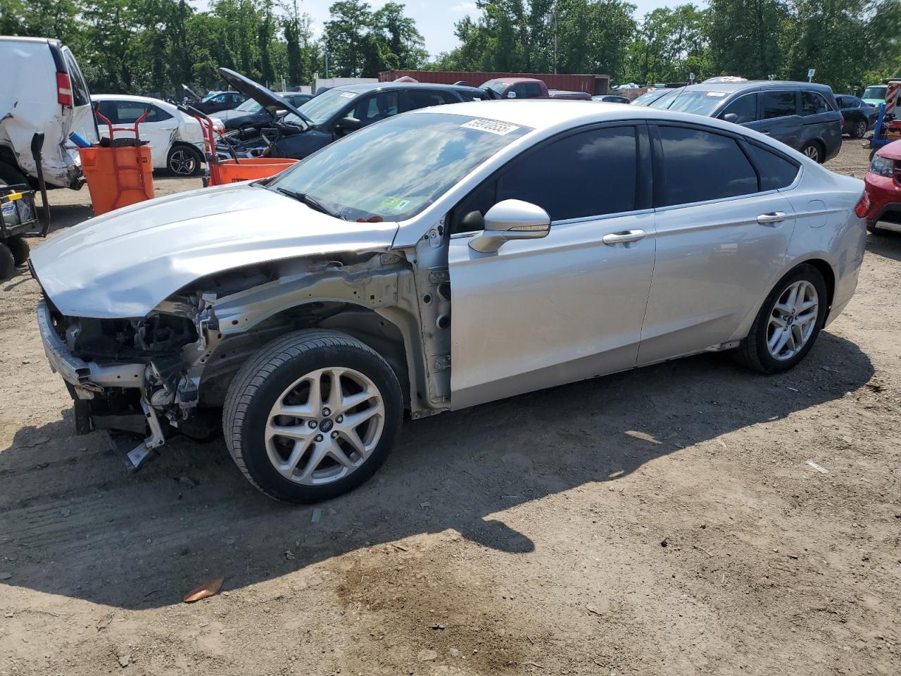 FORD FUSION SE