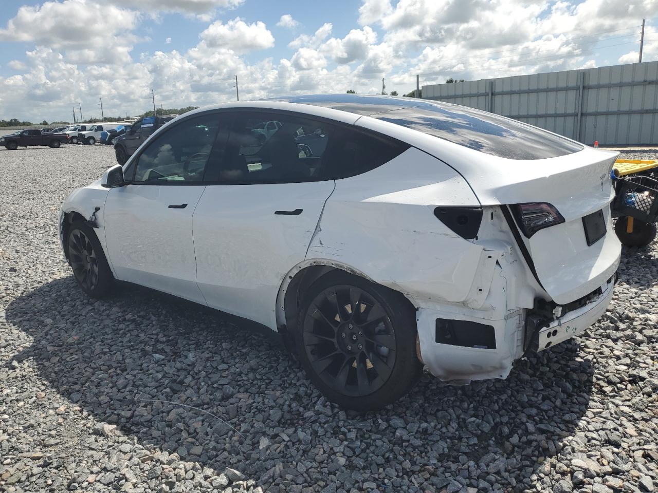 Tesla Model y 2021