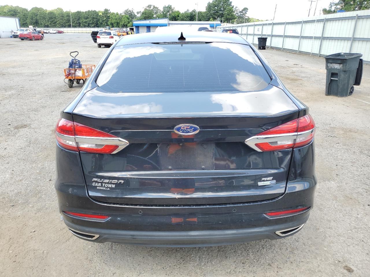 FORD FUSION SE