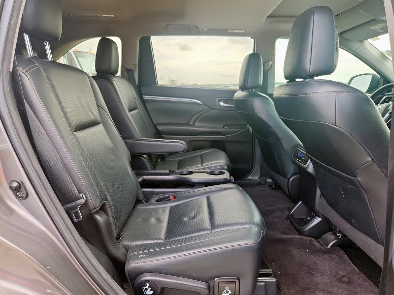 2018 TOYOTA HIGHLANDER - 5TDYZRFH1JS258035