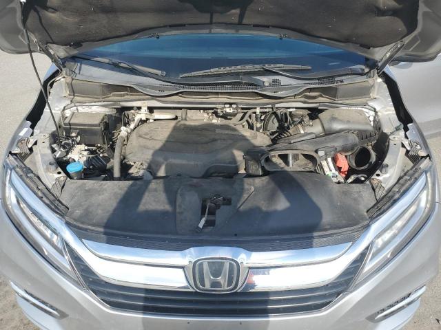 2018 HONDA ODYSSEY TO 5FNRL6H86JB033129