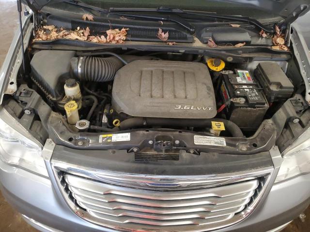 2014 CHRYSLER TOWN & COU #3301643623
