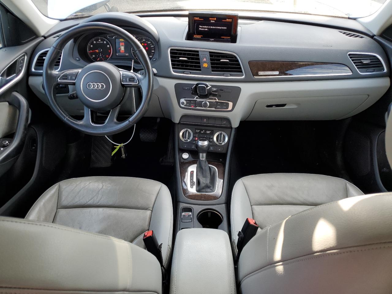 AUDI Q3 PREMIUM PLUS