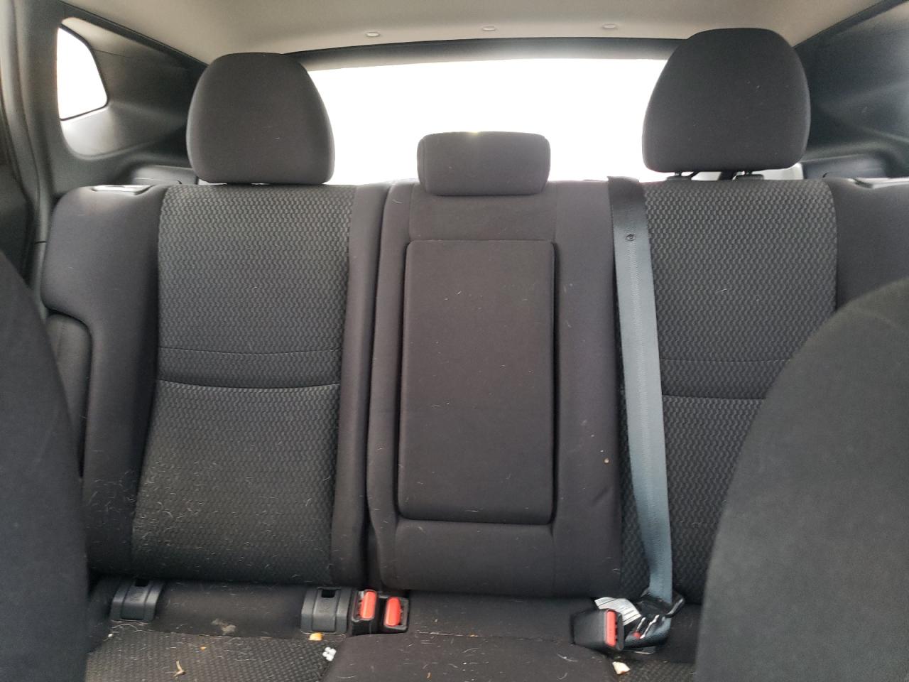 NISSAN ROGUE SPORT S