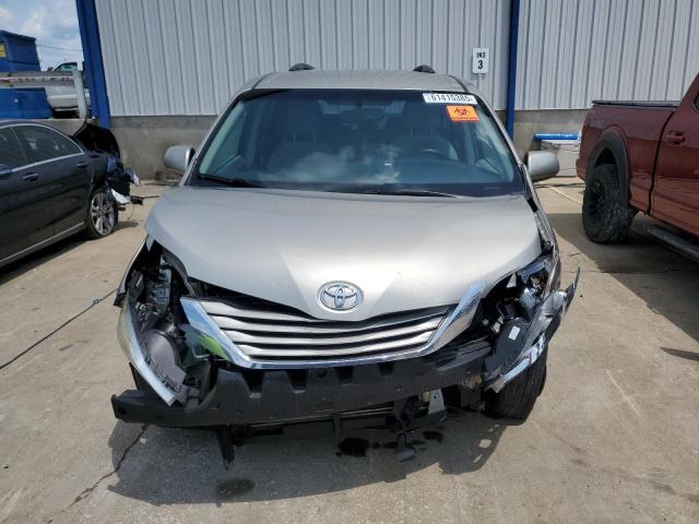 2017 TOYOTA SIENNA LE 5TDKZ3DC9HS890978