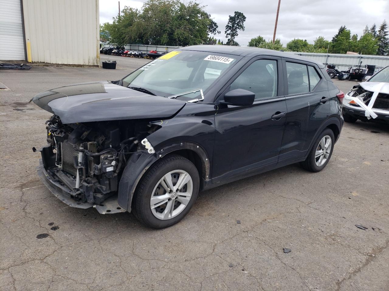 NISSAN KICKS S