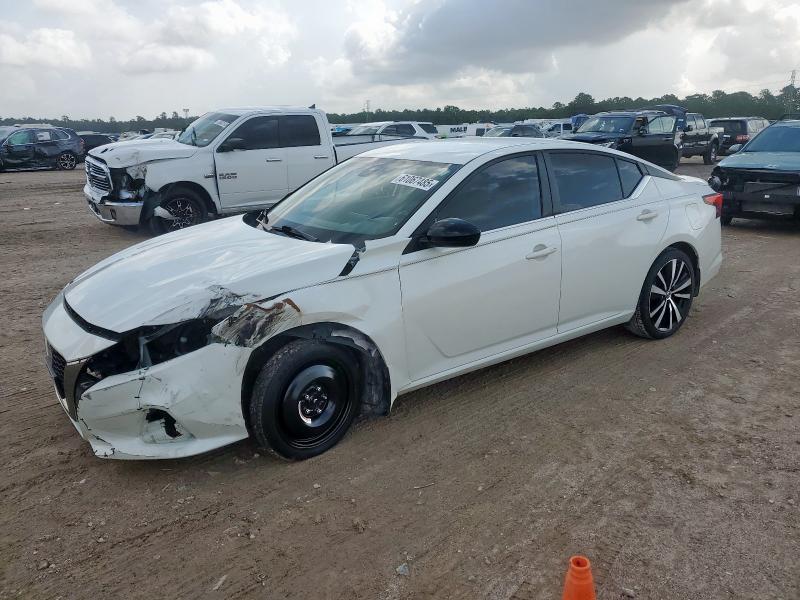NISSAN ALTIMA SR