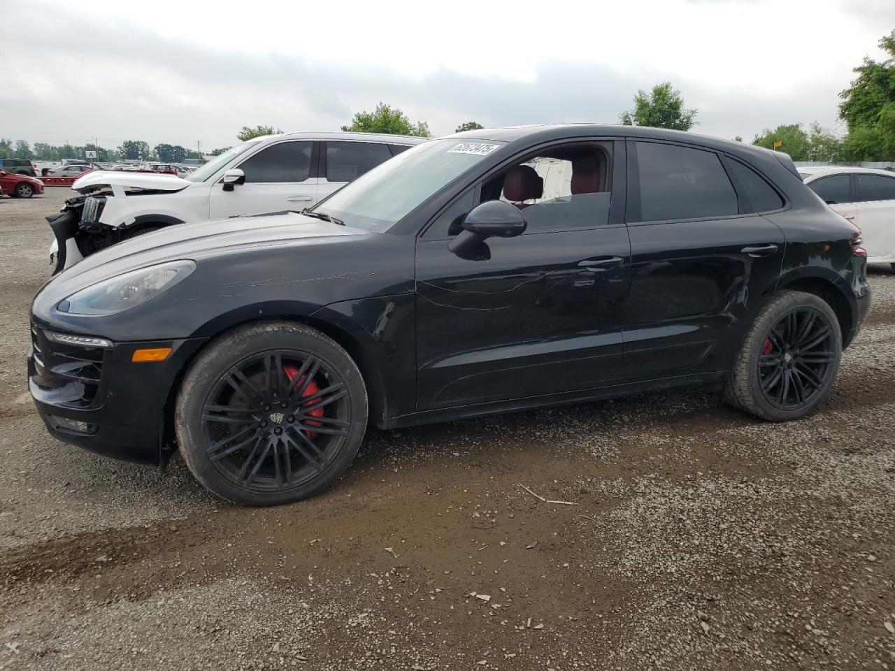 PORSCHE MACAN TURBO