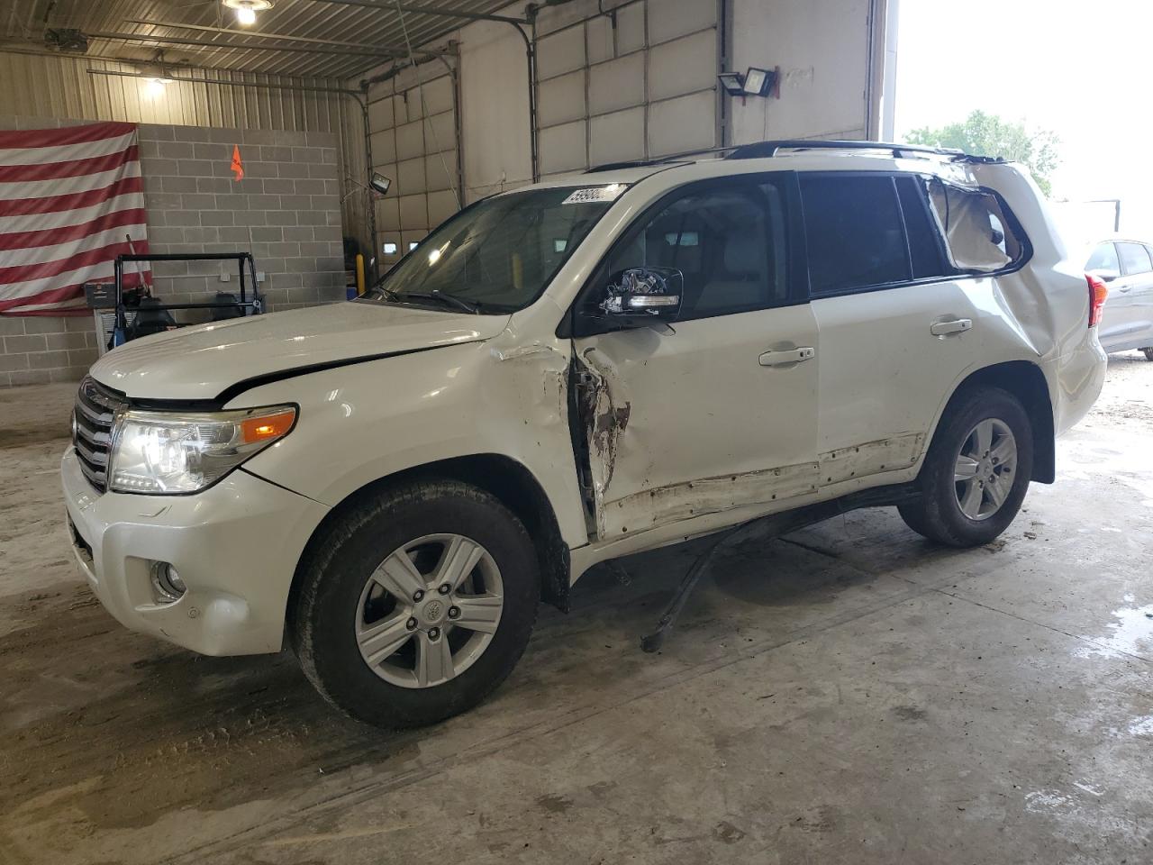 TOYOTA LAND CRUISER