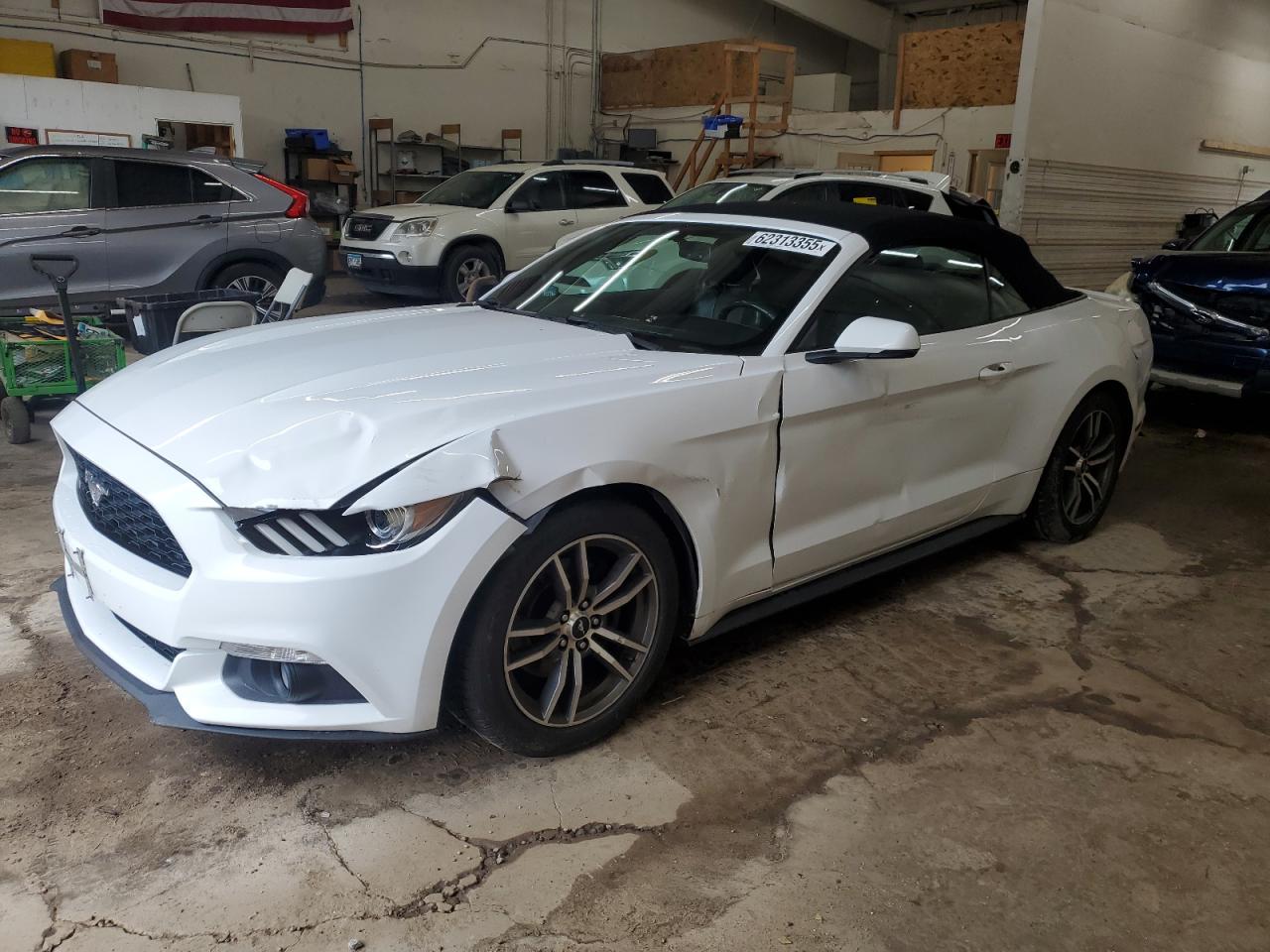 FORD MUSTANG