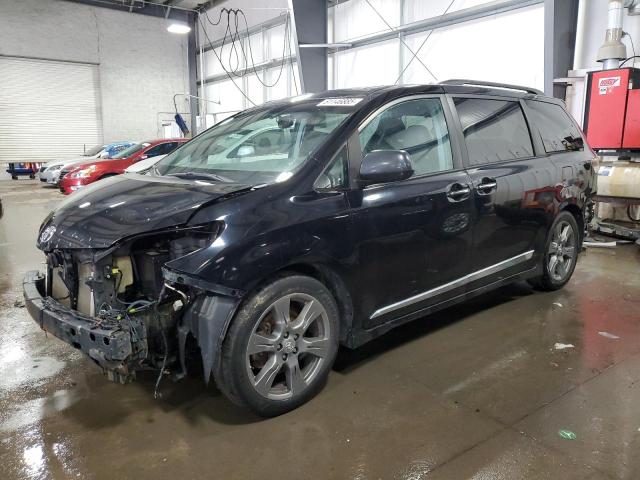 Vin: 5tdxz3dc2hs868309, lot: 61146885, toyota sienna se 2017 img_1