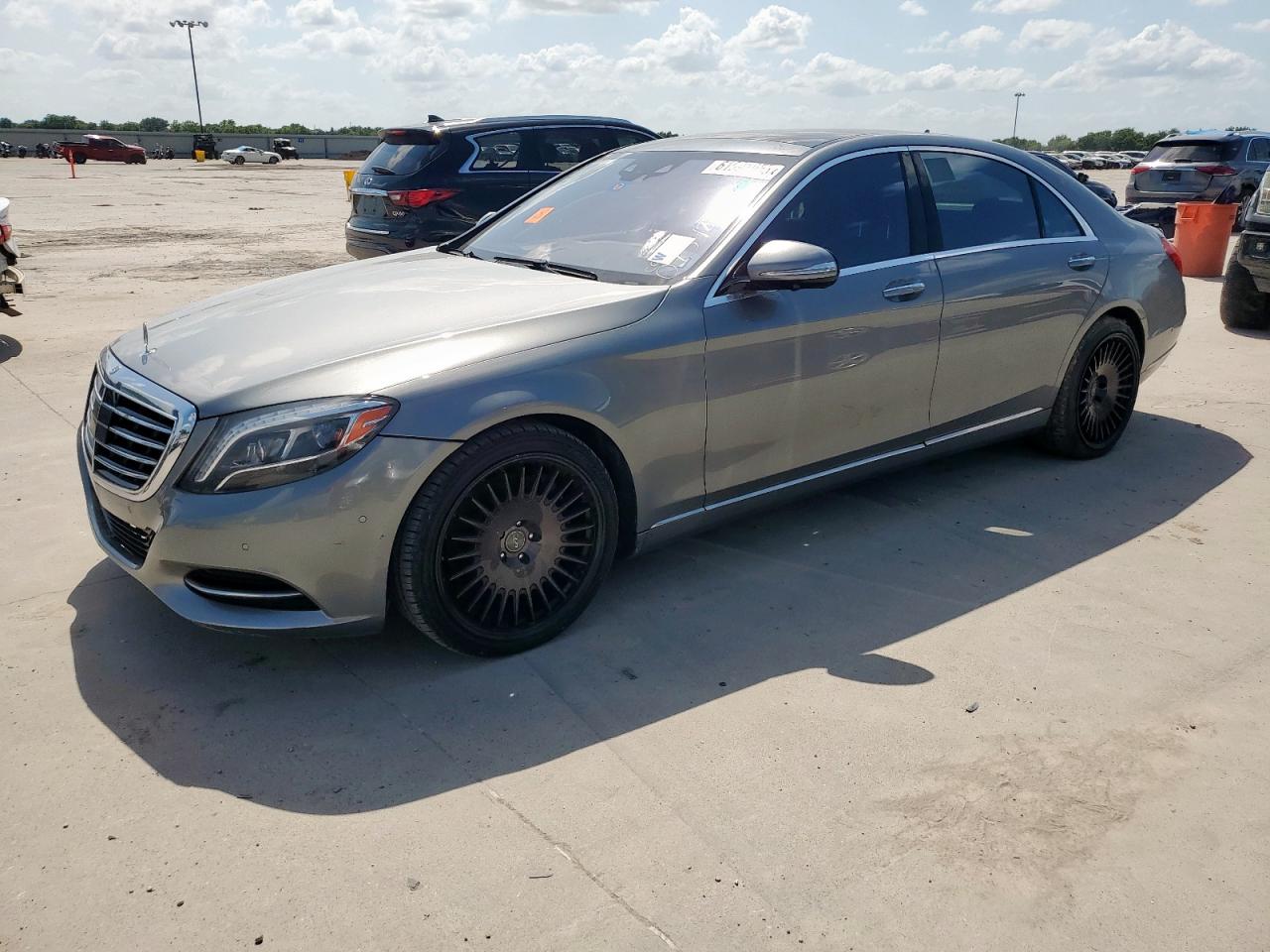 MERCEDES-BENZ S-CLASS 550