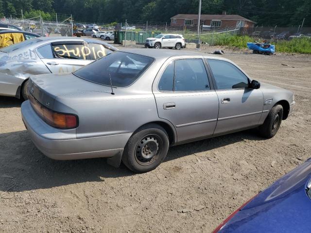 Vin: 4t1sk12e4pu206552, lot: 60812965, toyota camry le 19933