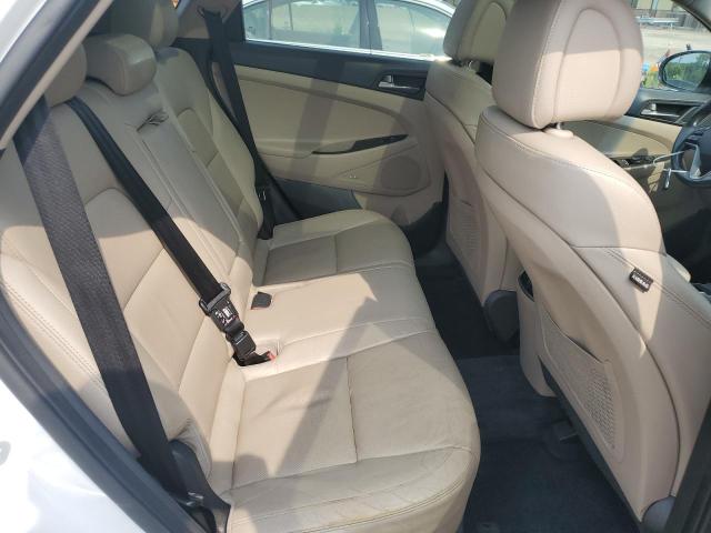 2018 HYUNDAI TUCSON VAL KM8J3CA26JU627093