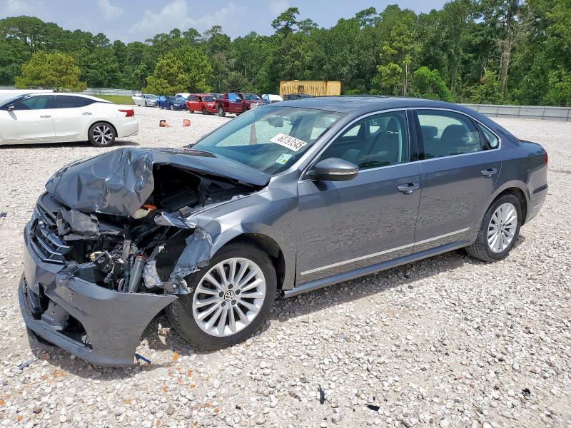 2017 VOLKSWAGEN PASSAT SE - 1VWBT7A30HC050230