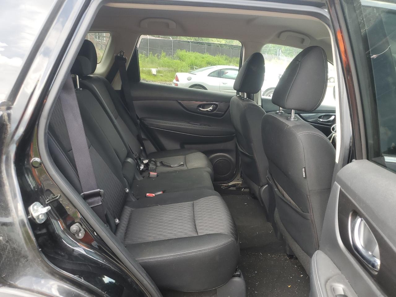 Nissan Rogue s 2017