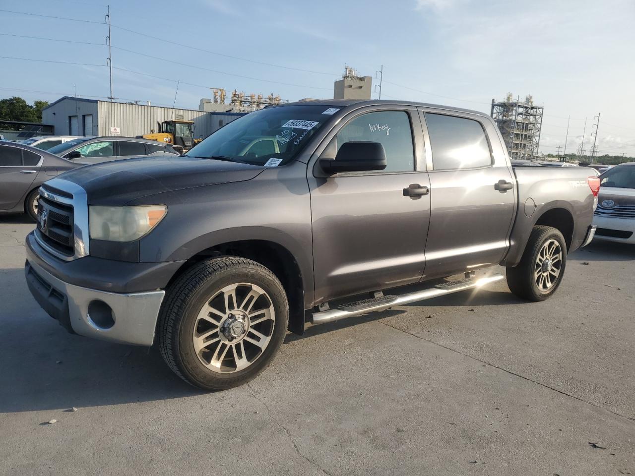 TOYOTA TUNDRA CREWMAX SR5