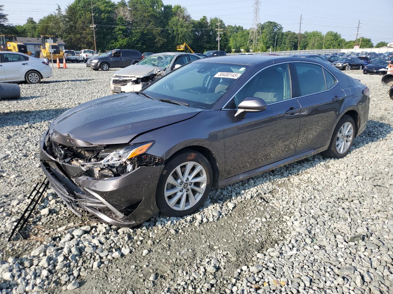 Toyota Camry le 2022