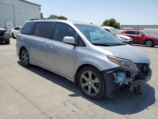 Vin: 5tdxz3dc7hs833152, lot: 59730785, toyota sienna se 20174