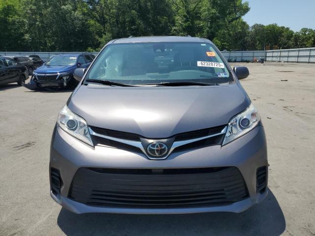 2018 TOYOTA SIENNA LE 5TDKZ3DC1JS952220
