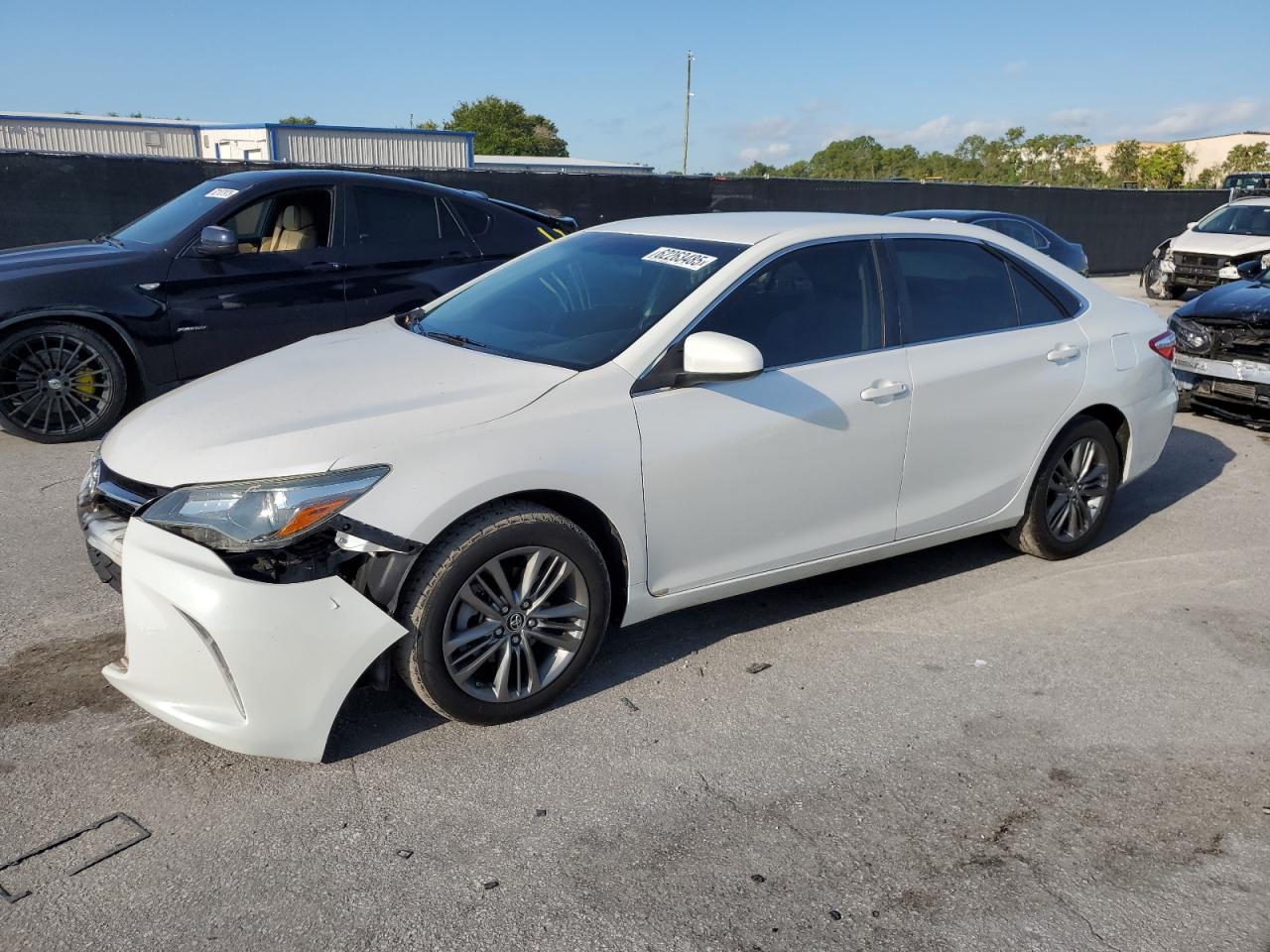 Toyota Camry le 2015