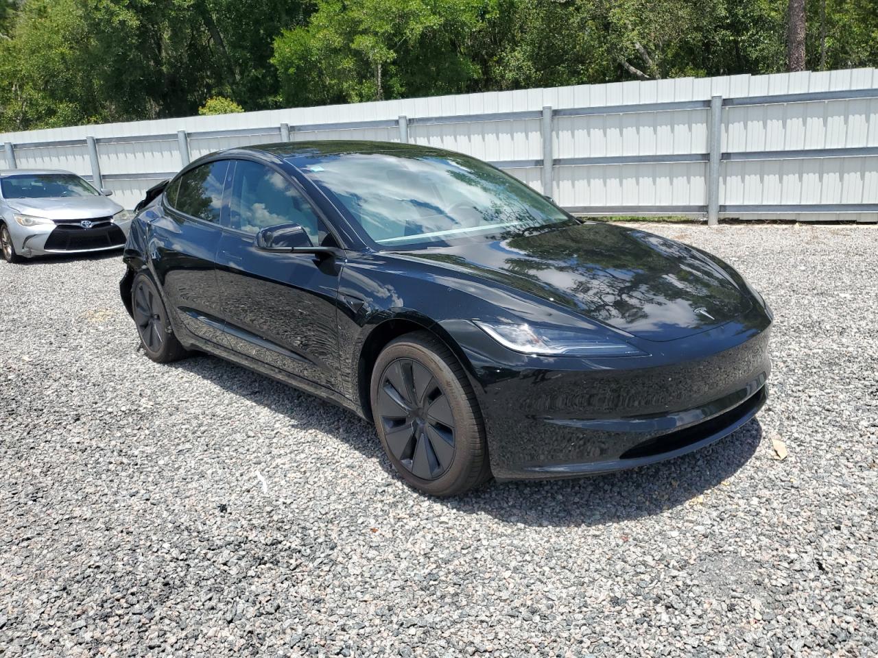 Tesla Model 3 2025