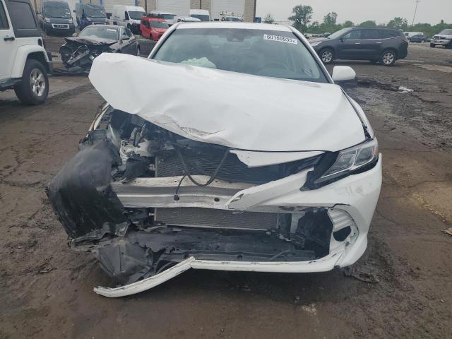2018 TOYOTA CAMRY L 4T1B11HK1JU588160
