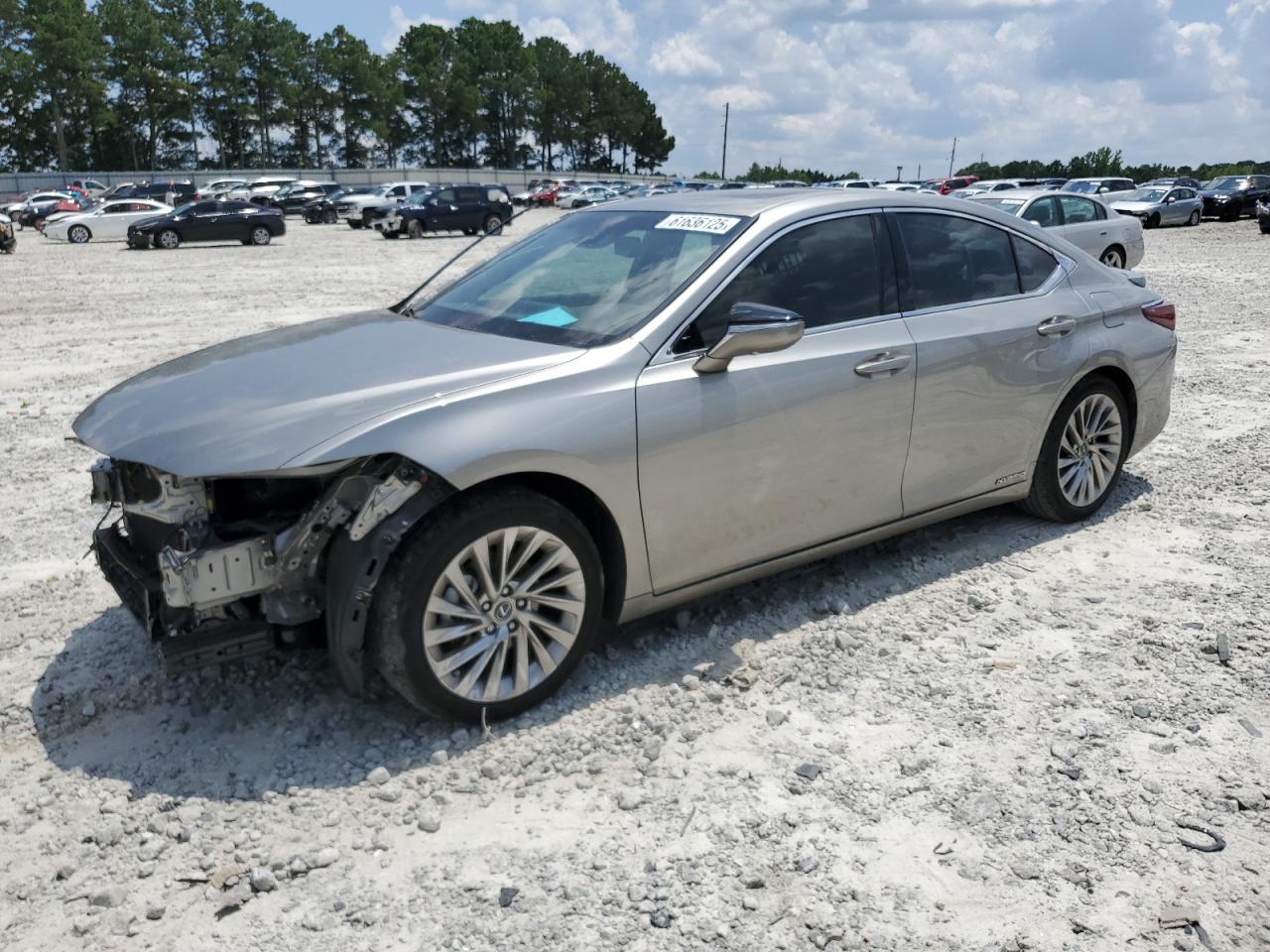 LEXUS ES 300H ULTRA LUXURY