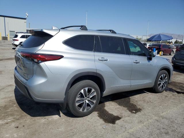 2021 TOYOTA HIGHLANDER HYBRID XLE - 5TDHBRCH6MS025023