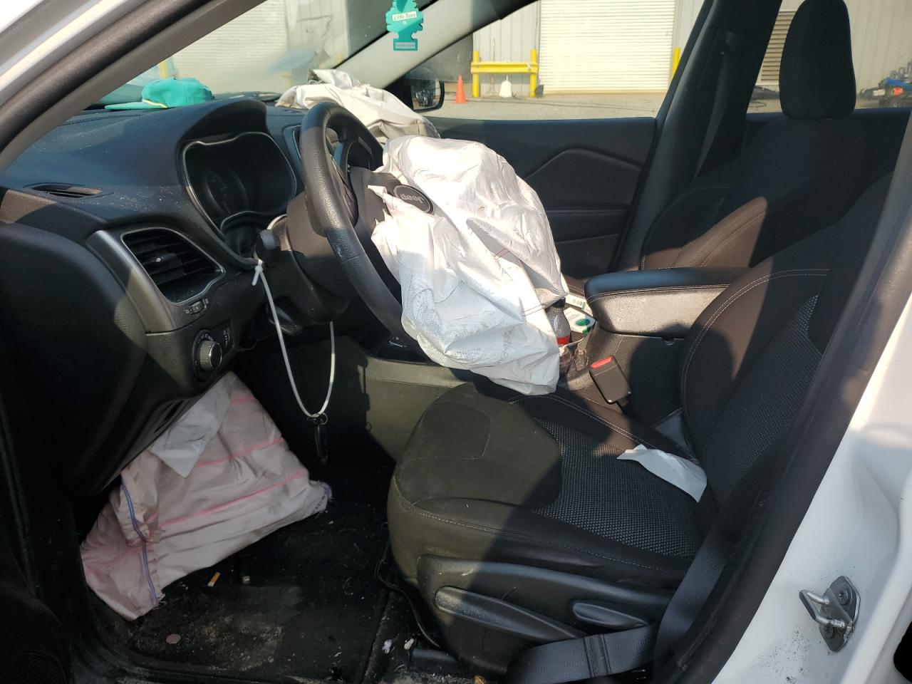 JEEP GRAND CHEROKEE LATITUDE