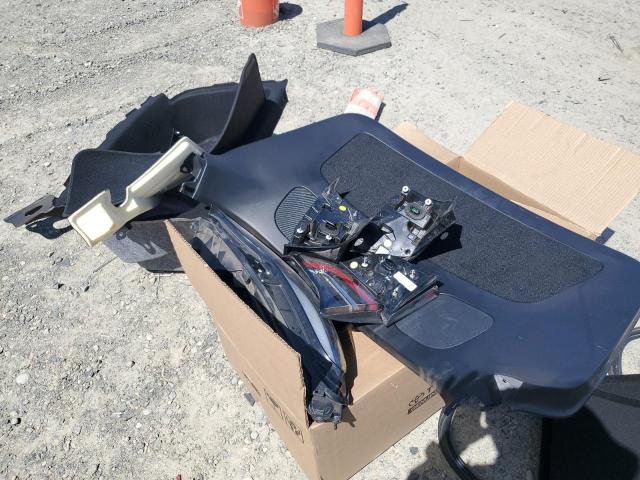 2021 TESLA MODEL Y 5YJYGDEF9MF277739