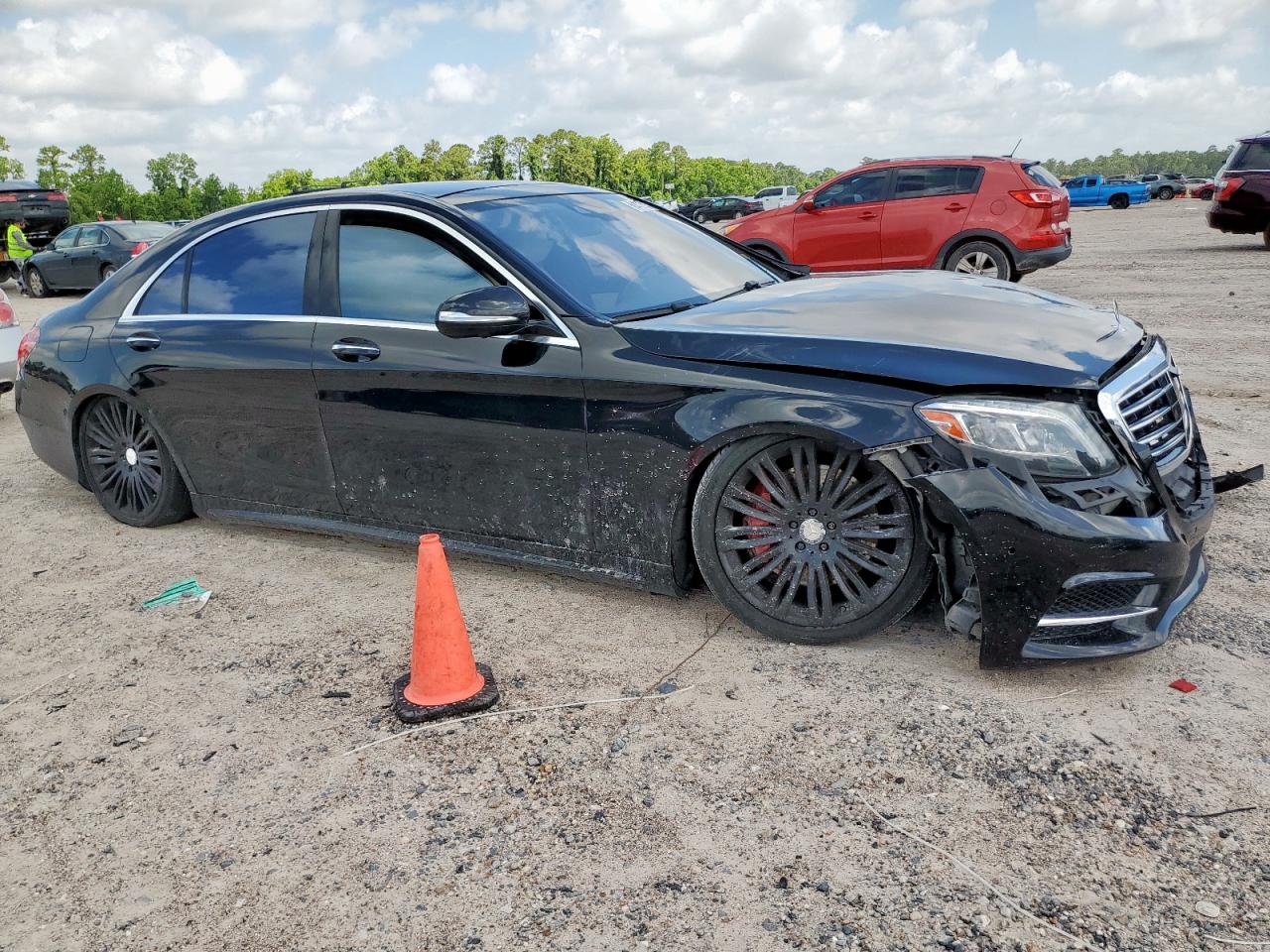 MERCEDES-BENZ S-CLASS 550