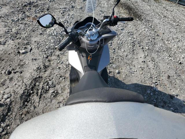 2016 HONDA PCX 150 RLHKF180XGY100684