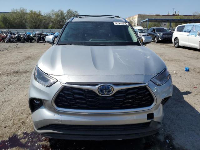 2021 TOYOTA HIGHLANDER HYBRID XLE - 5TDHBRCH6MS025023