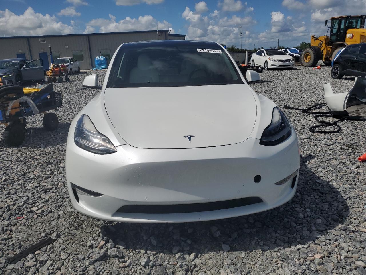 Tesla Model y 2021