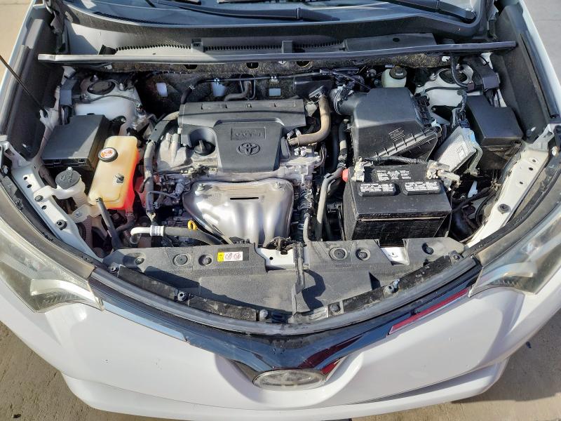 2018 TOYOTA RAV4 LE - JTMZFREV0JJ740772