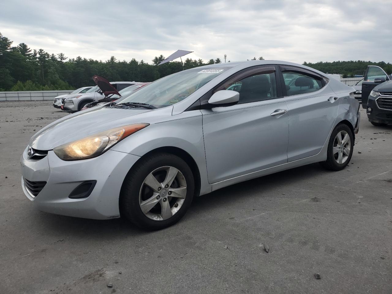 HYUNDAI ELANTRA GLS
