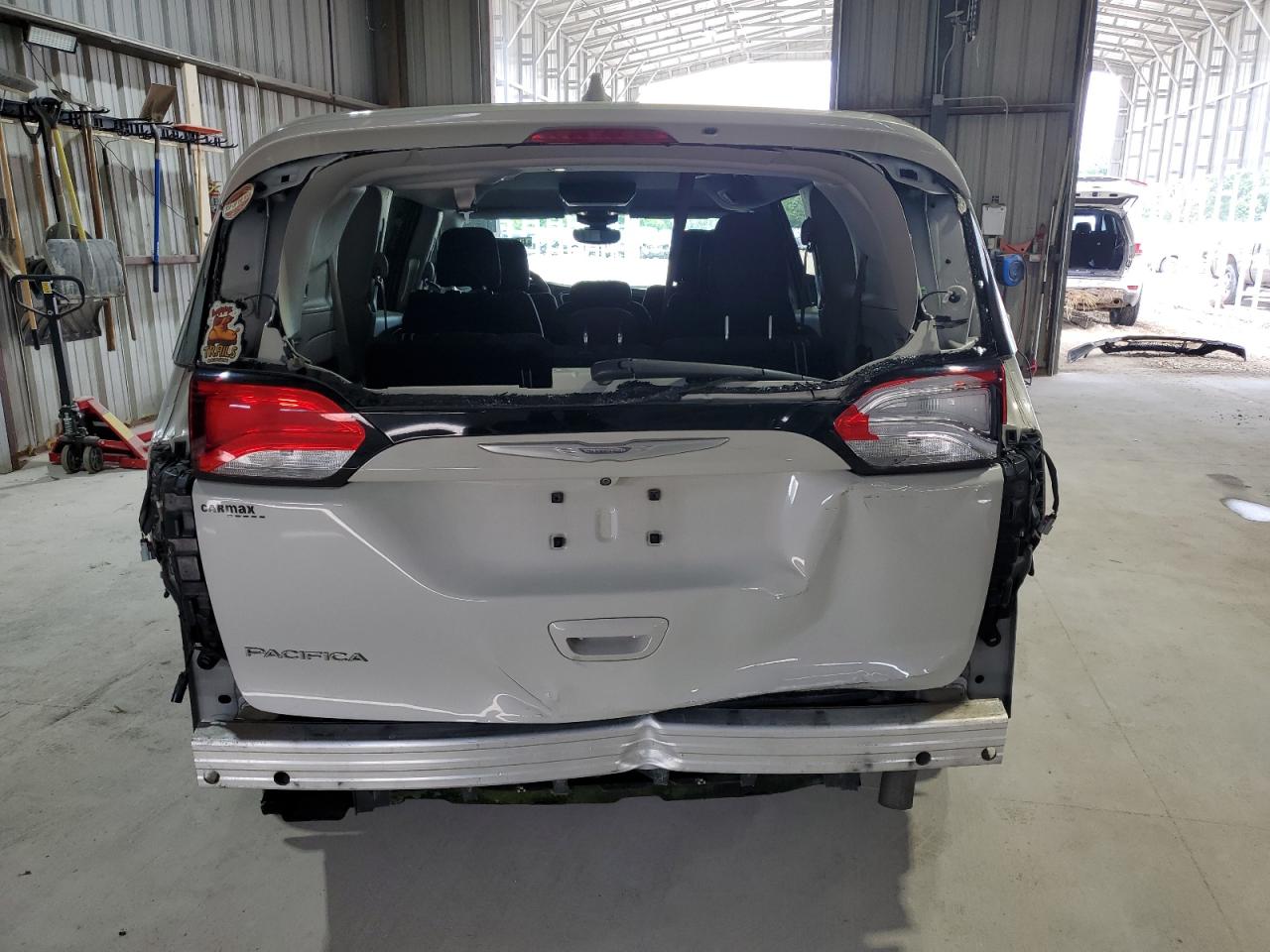 CHRYSLER PACIFICA TOURING