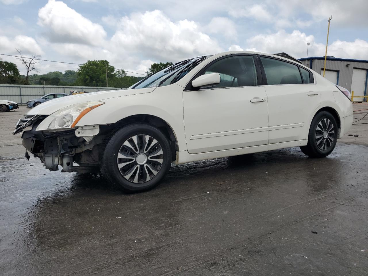 NISSAN ALTIMA BASE