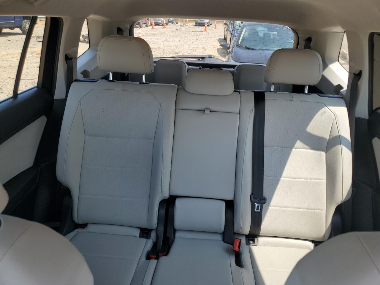 VOLKSWAGEN TIGUAN SE