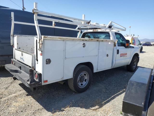 FORD F350 SUPER 2015 white chassis gas 1FDRF3E62FEB26517 photo #4