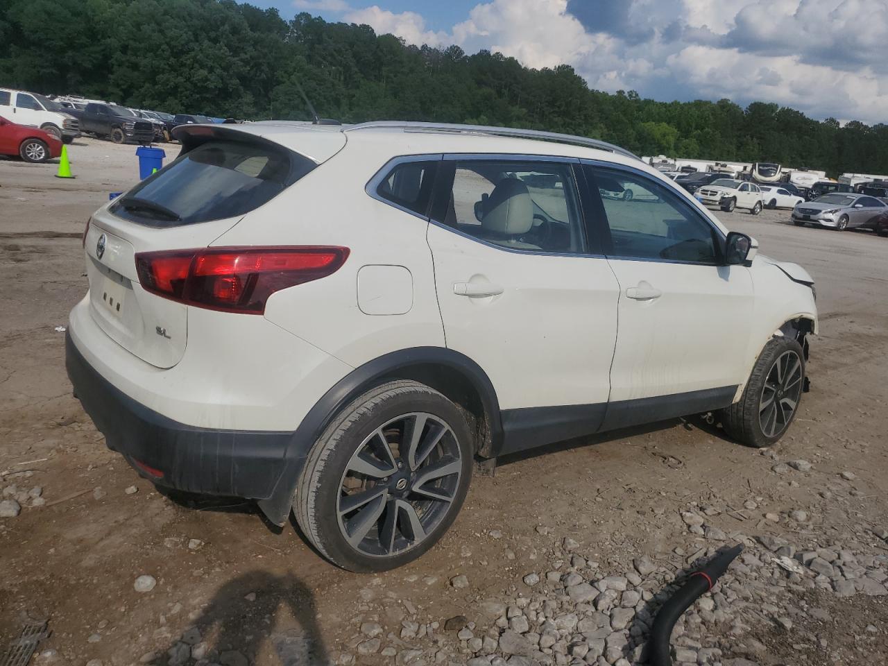 NISSAN ROGUE SPORT S